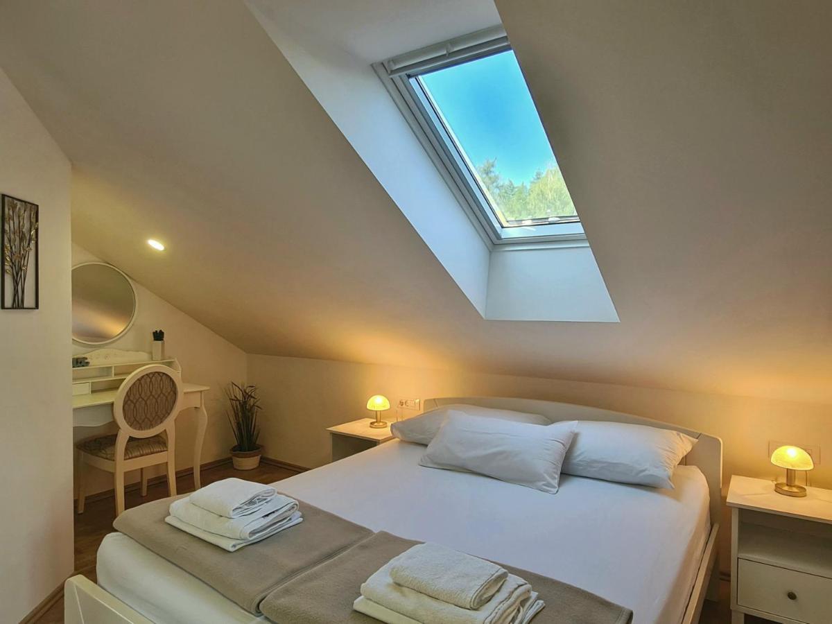 Rooms Garden Slunj Exterior foto