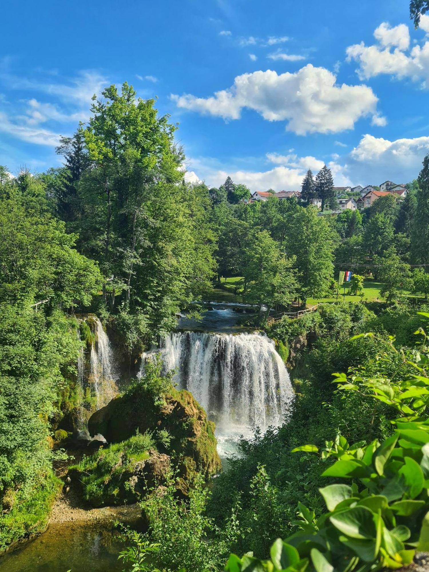 Rooms Garden Slunj Exterior foto