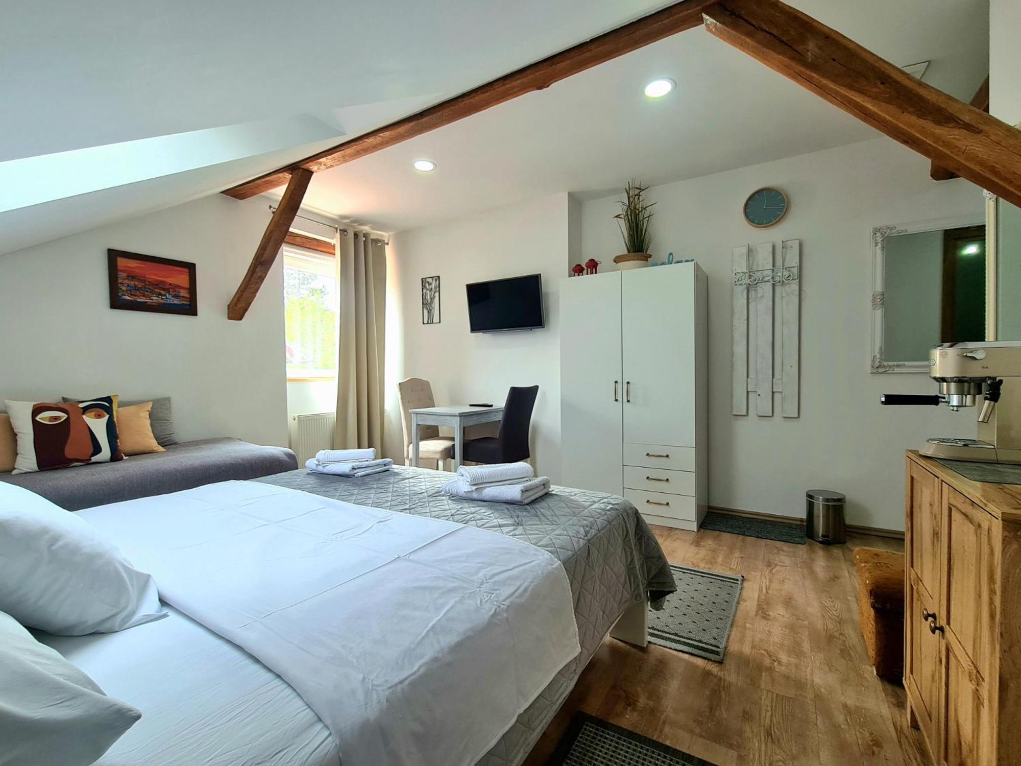 Rooms Garden Slunj Exterior foto