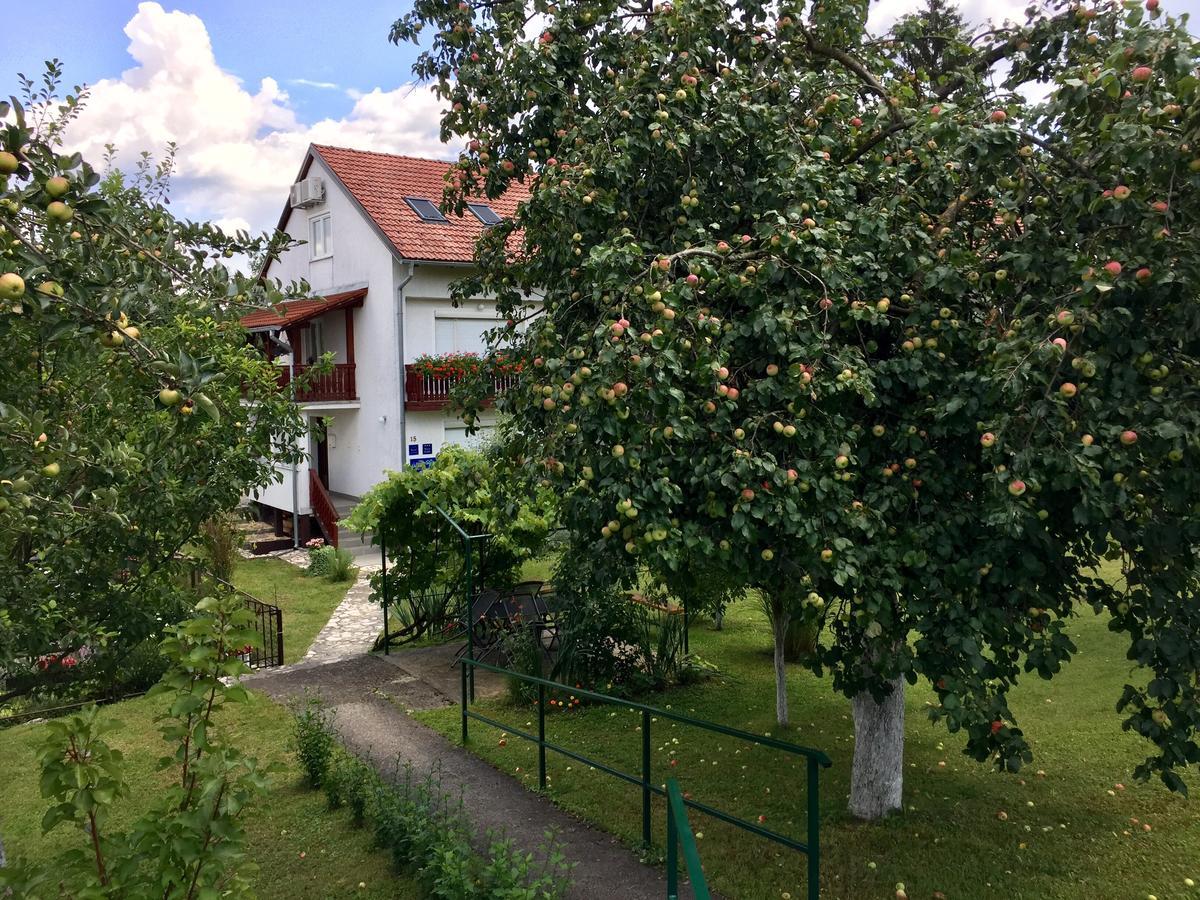 Rooms Garden Slunj Exterior foto
